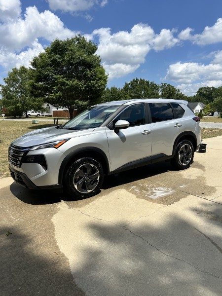 Recently detailed Nissan Rogue